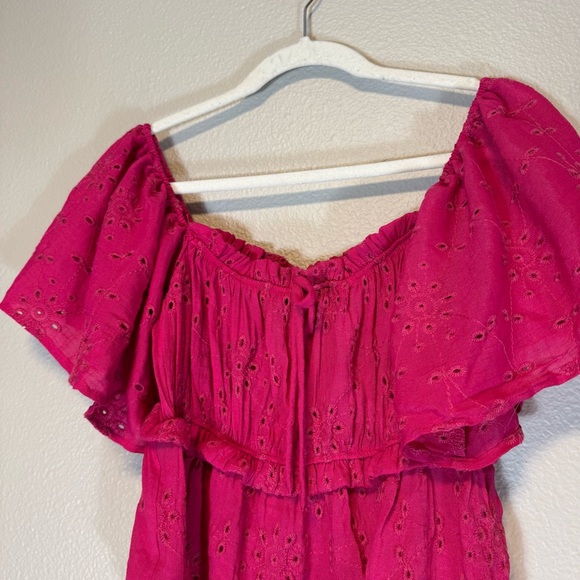 Ivory Love Cropped Eyelet Lace Blouse - Picture 7 of 9